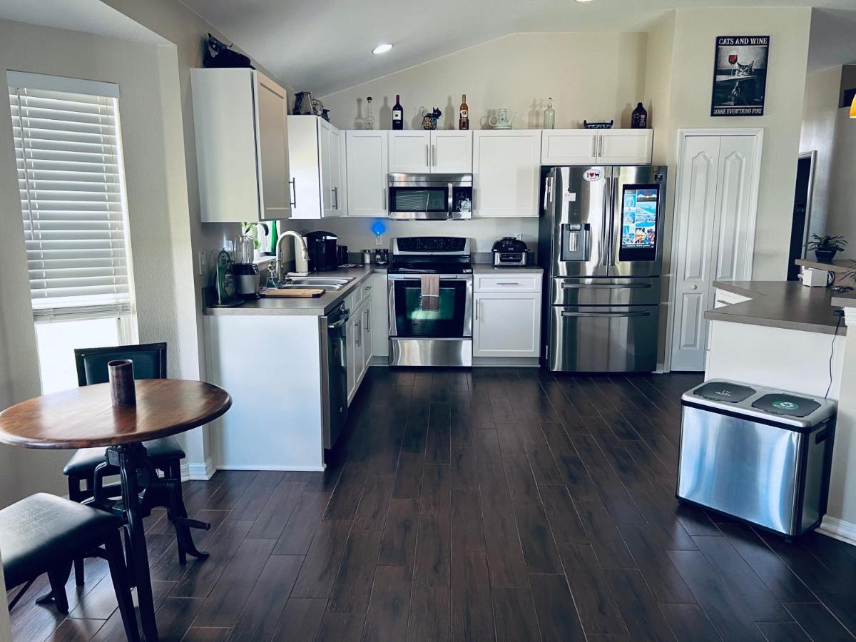 Ruskin Fl Private 2 Bdrm 1 Bath Suite Common Areas Shared With Host And Cat Esterno foto